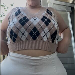 Abercrombie & Fitch Tan and Black Argyle Vest